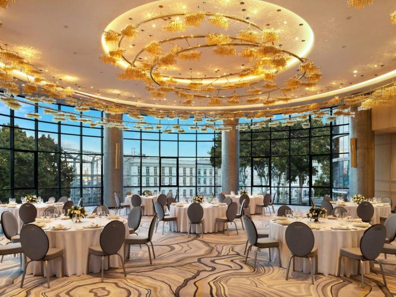 Paragraph Freedom Square, A Luxury Collection Hotel