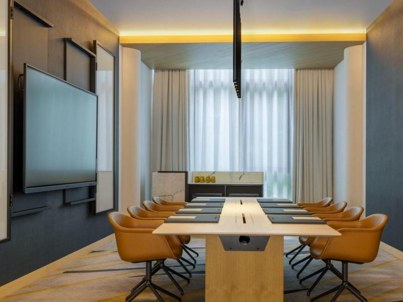 Paragraph Freedom Square, A Luxury Collection Hotel