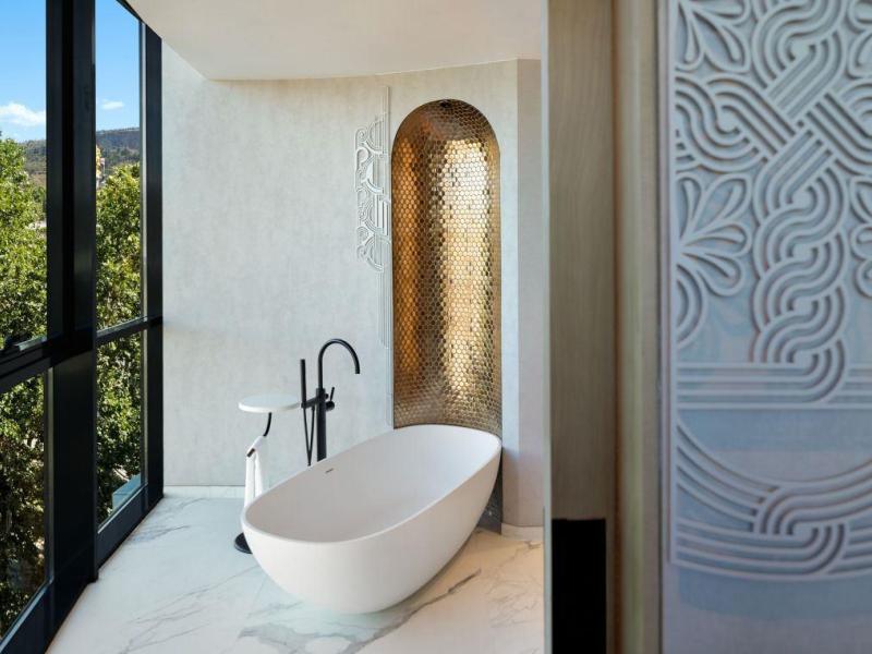 Paragraph Freedom Square, A Luxury Collection Hotel