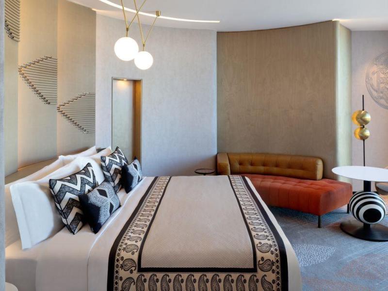 Paragraph Freedom Square, A Luxury Collection Hotel