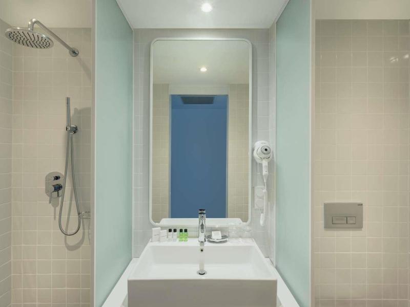 Golden Tulip Design Tbilisi Hotel
