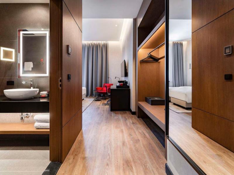 Radisson RED Tbilisi