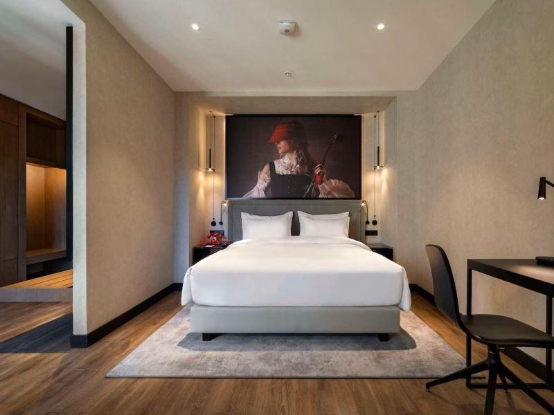 Radisson RED Tbilisi