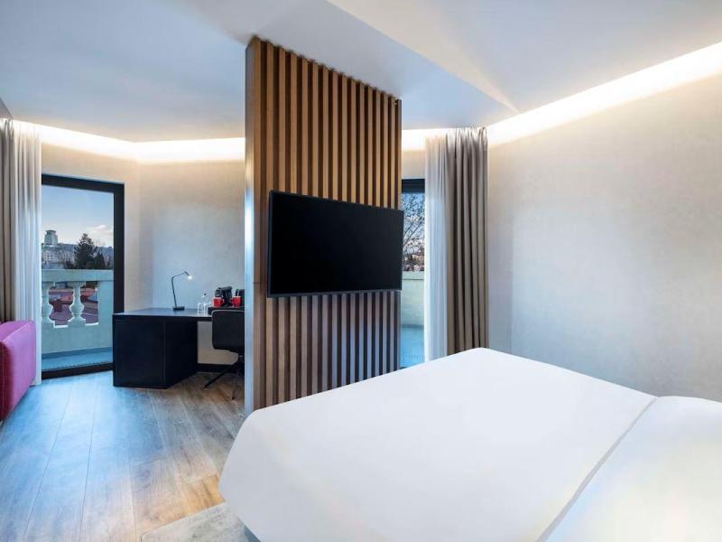 Radisson RED Tbilisi