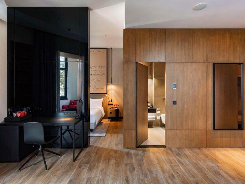 Radisson RED Tbilisi