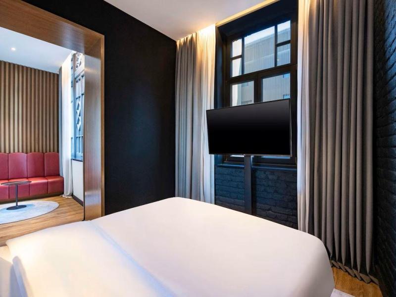Radisson RED Tbilisi