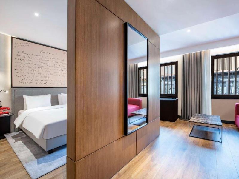 Radisson RED Tbilisi