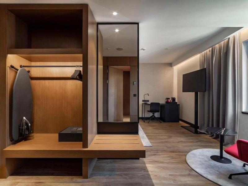 Radisson RED Tbilisi