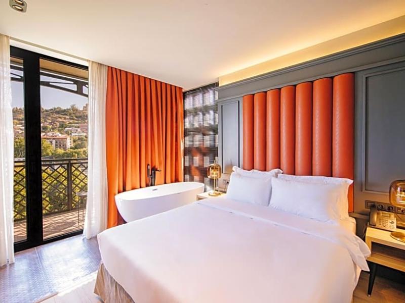 Sandali Metekhi Boutique Hotel