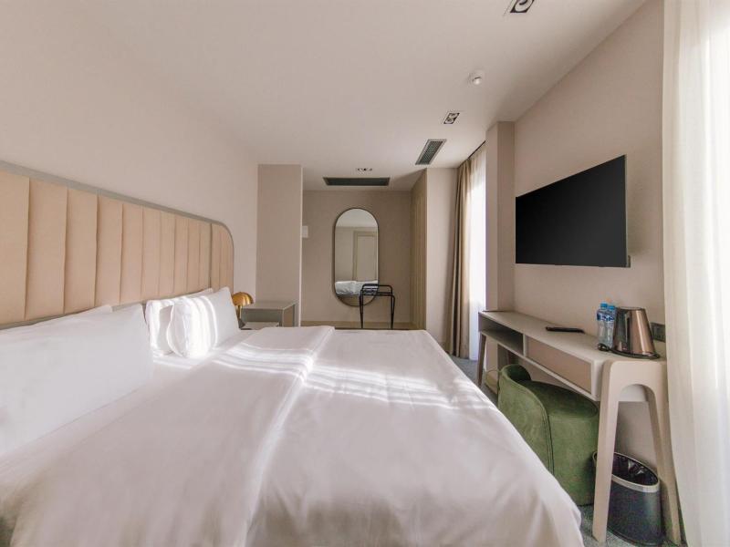 Strofi Boutique Hotel