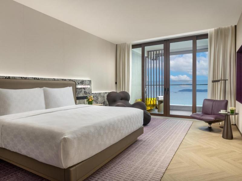 Hualuxe Sanya Yalong Bay Resort, an IHG Hotel