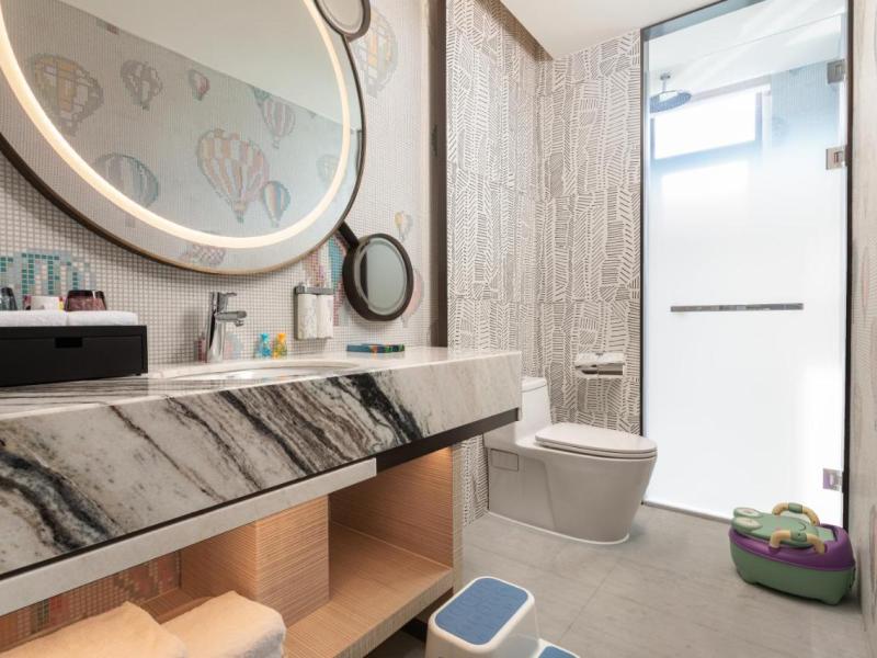 Hualuxe Sanya Yalong Bay Resort, an IHG Hotel