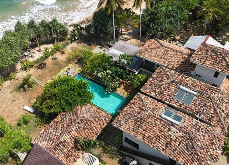 Guru Beach Resort