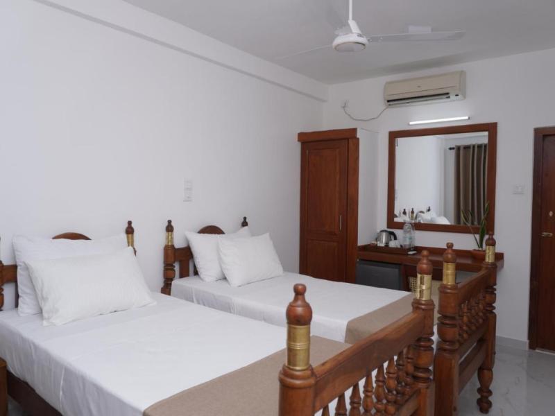 Surf Una Beach Hotel