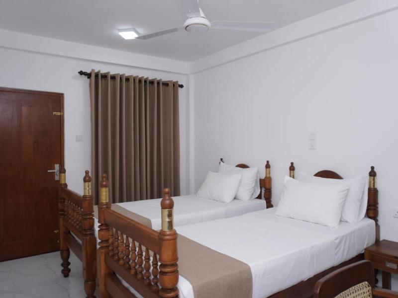 Surf Una Beach Hotel