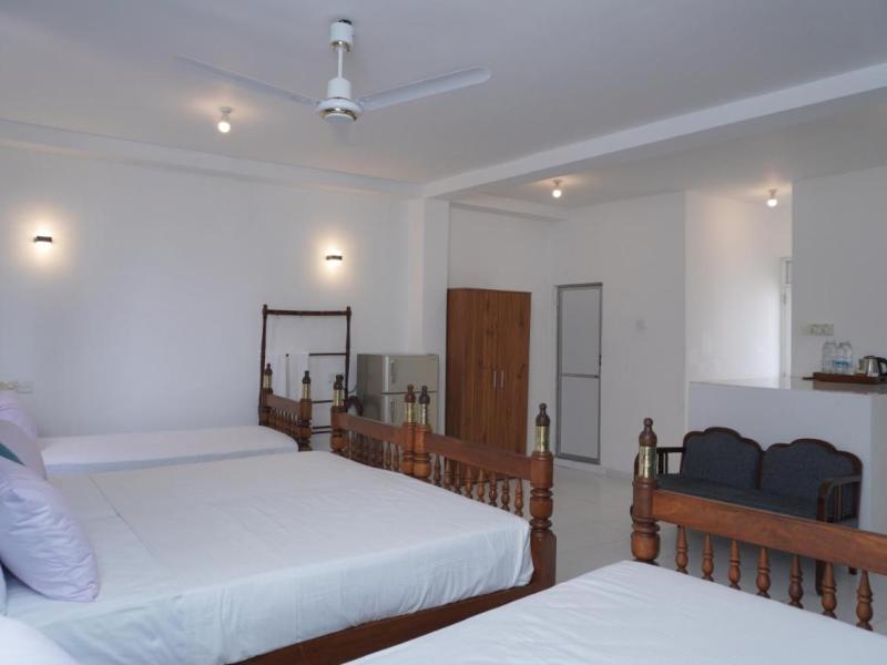 Surf Una Beach Hotel