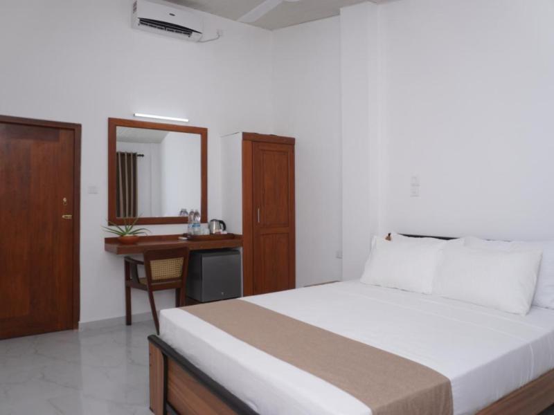 Surf Una Beach Hotel