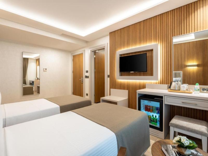 Carina Gold Hotel