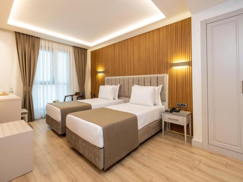 Carina Gold Hotel
