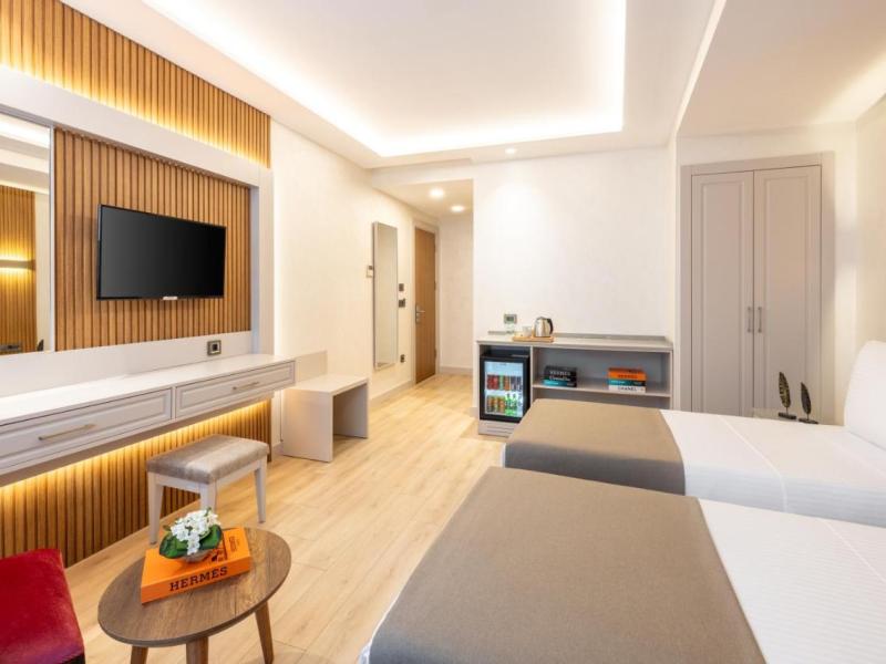 Carina Gold Hotel