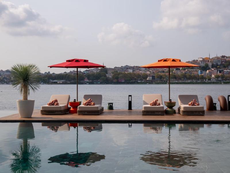 Rixos Tersane Istanbul+Nickelodeon Play Tersane Access