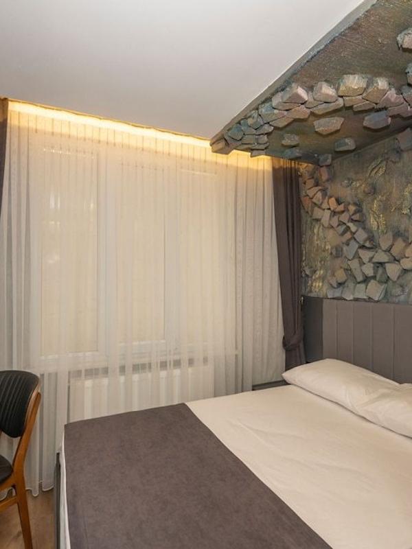 Continental Airport Hotel