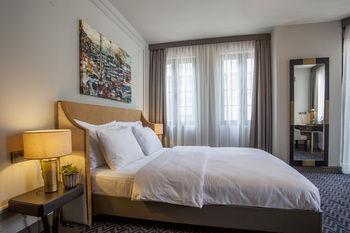 Nabu Hotel