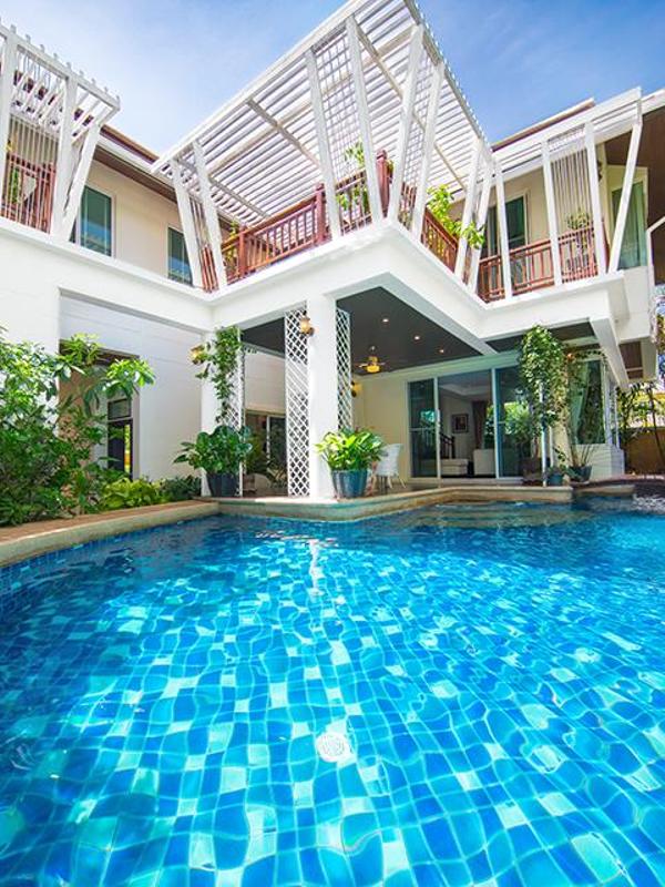 Paradise Pool Villa Pattaya in Tropicana Village