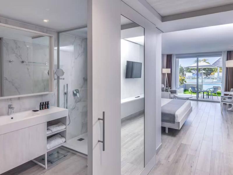 Melia Trinidad Peninsula