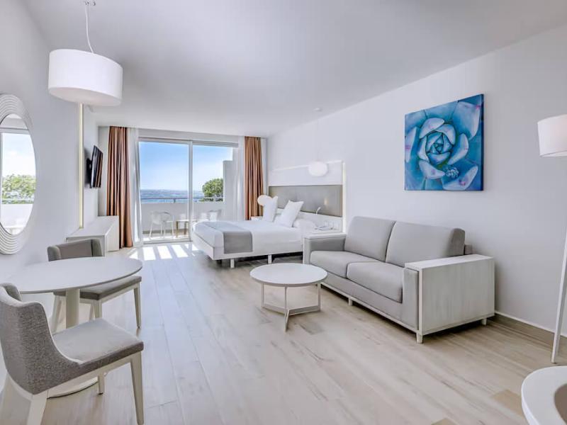 Melia Trinidad Peninsula