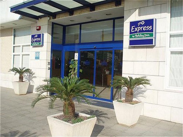 Express by Holiday Inn Valencia San Luis
