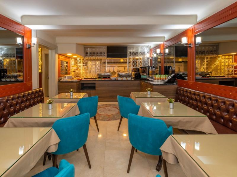 Blue Gilroy Hotel