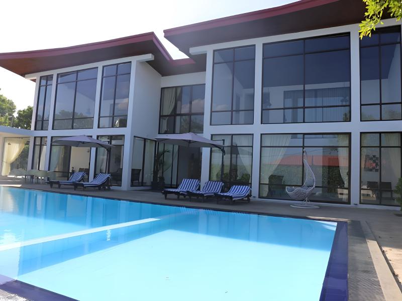 Amanda Beach Resort
