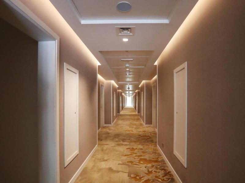 eStay Hotel