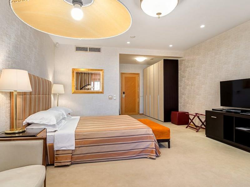 Отель Ревиталь Парк