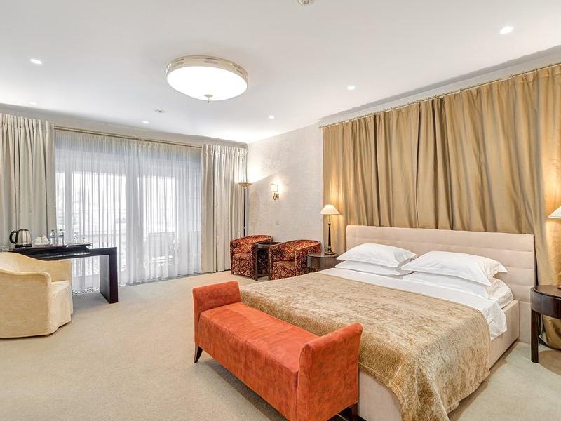 Отель Ревиталь Парк