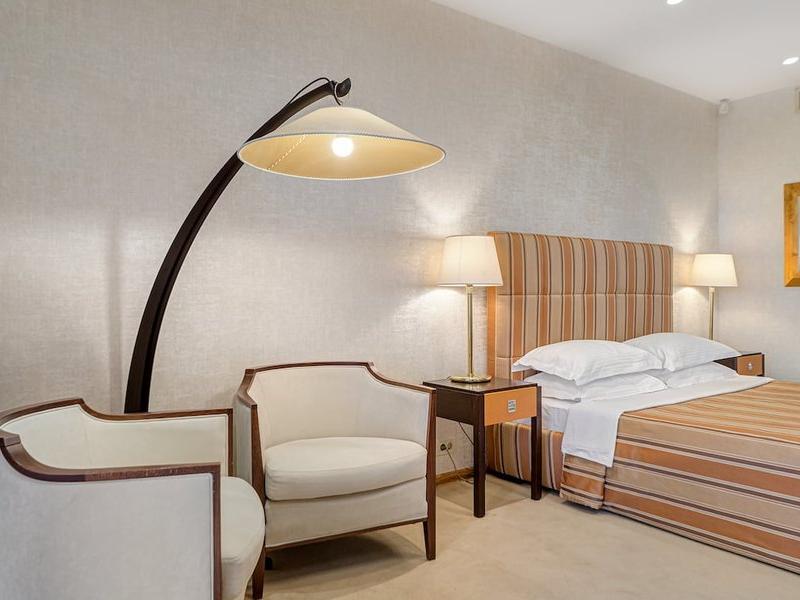 Отель Ревиталь Парк