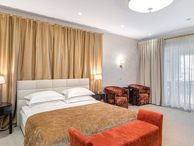 Отель Ревиталь Парк