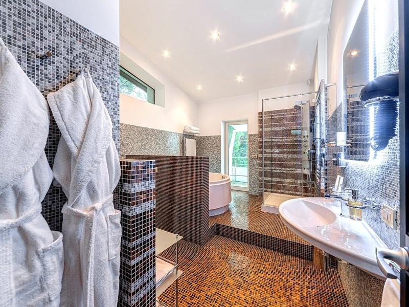 Отель Ревиталь Парк