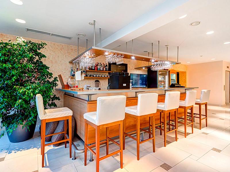 Отель Ревиталь Парк