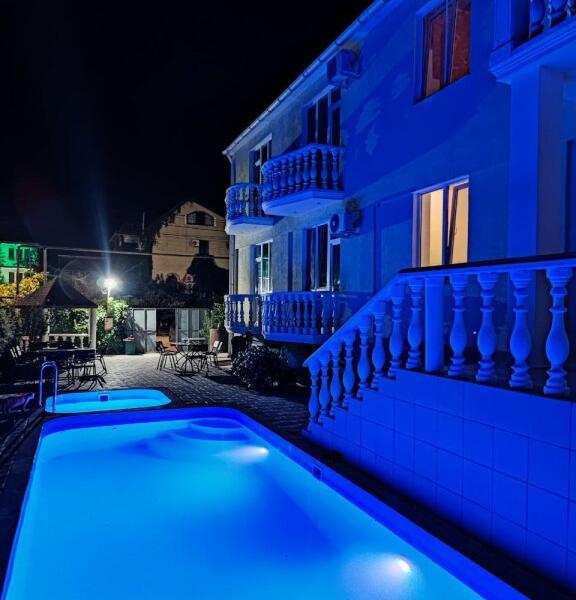 Alexandra guest House