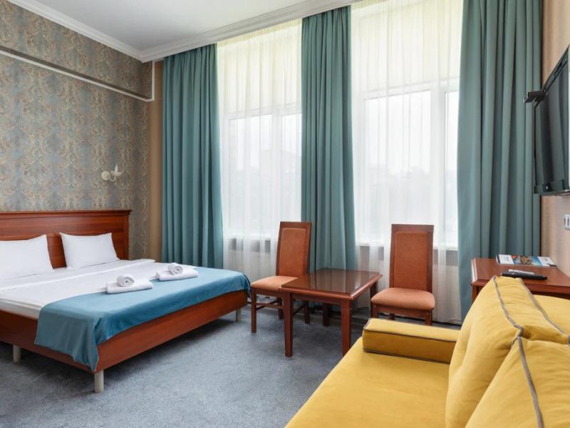 City Hotel on Leningradsky