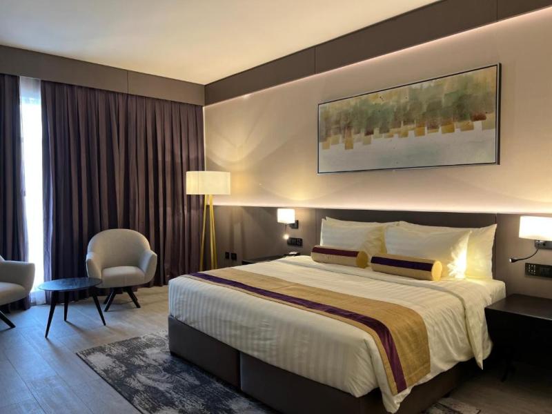 Khalidia Palace Hotel Dubai by Mourouj Gloria