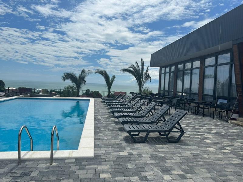 Manresa Resort Hotel