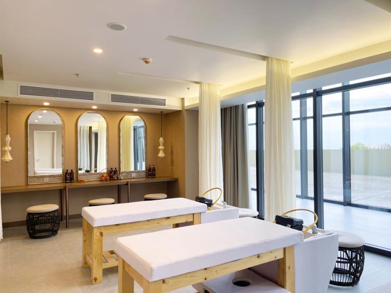 Aquamarine Resort Hotel Cam Ranh