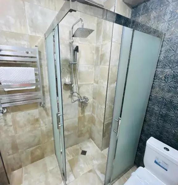 Parliament Hotel & Restaurant