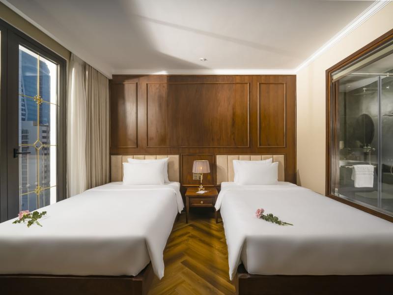Golden Lotus Luxury Hotel Da Nang