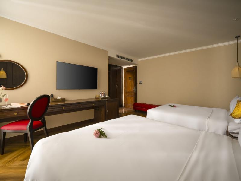 Golden Lotus Luxury Hotel Da Nang