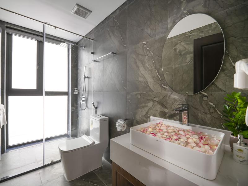 Golden Lotus Luxury Hotel Da Nang