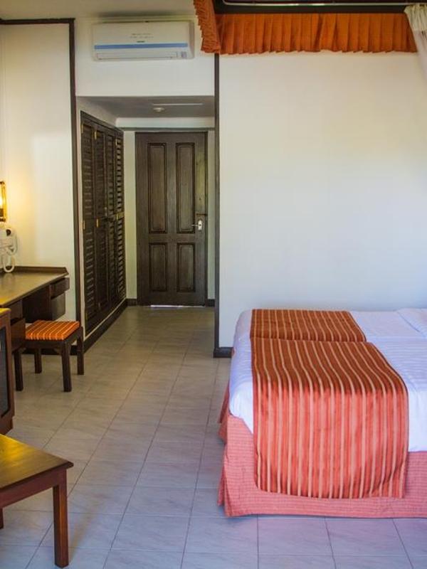 PrideInn Flamingo Beach Resort & Spa Mombasa